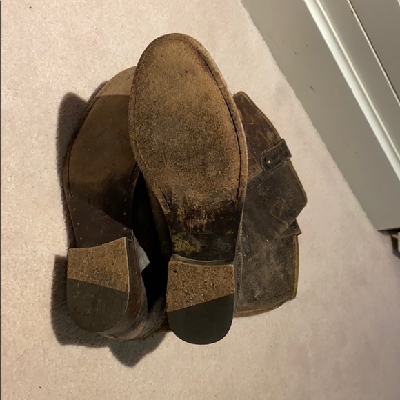Frye boots size 8 - Picture 4 of 4
